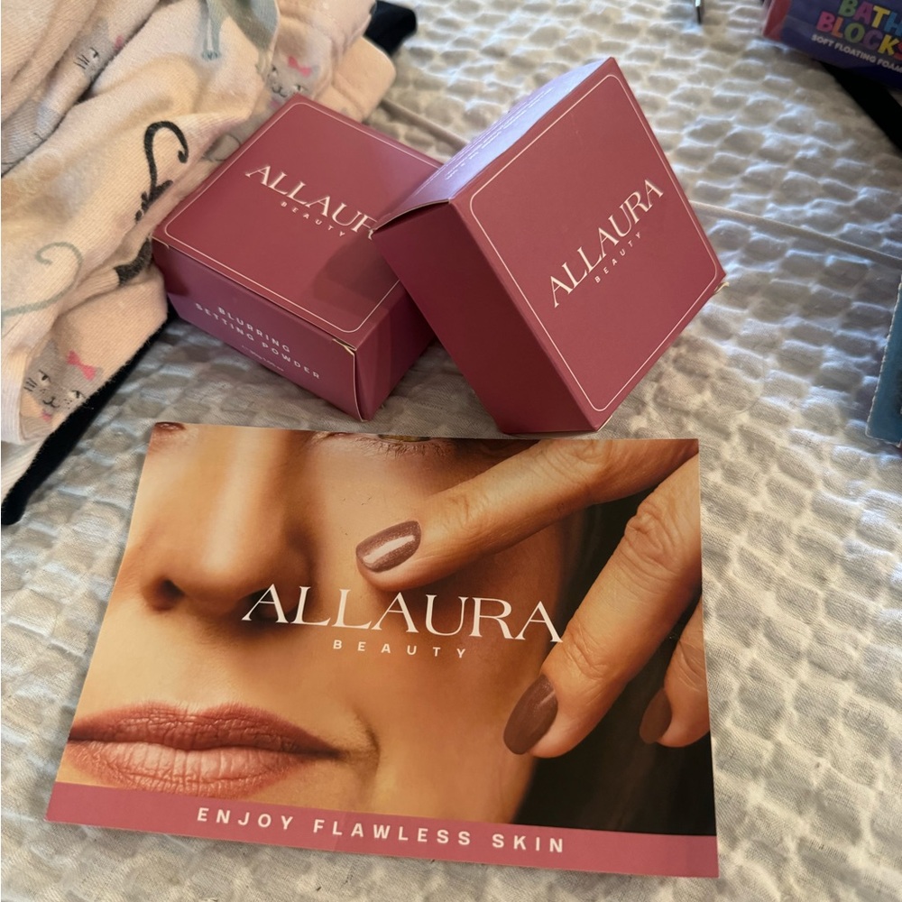 Allaura blurring setting powder brand new only opened to see color!